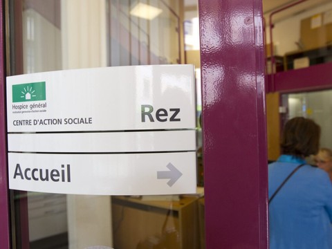 Aide sociale: les effets du Covid moins graves que prévu