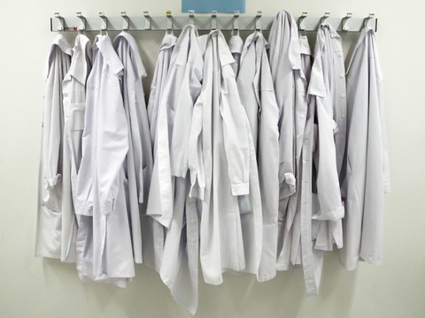 Oui clair aux soins infirmiers et à la loi Covid le 28 novembre