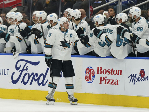 4e succès en 4 matches pour Meier et les Sharks