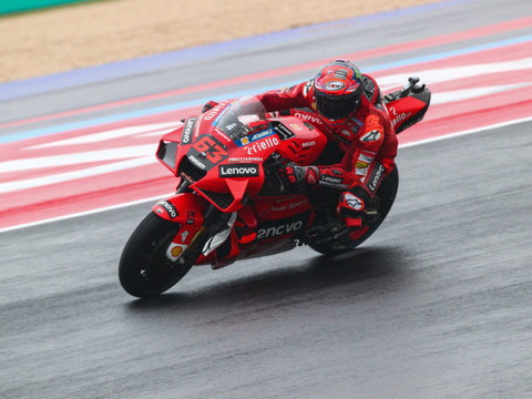 MotoGP: Bagnaia en pole, Quartararo 15e sur la grille