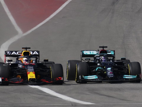 GP des Etats-Unis: Verstappen l'emporte de peu devant Hamilton