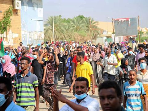 La rue refuse le coup d'Etat au Soudan, pressions internationales