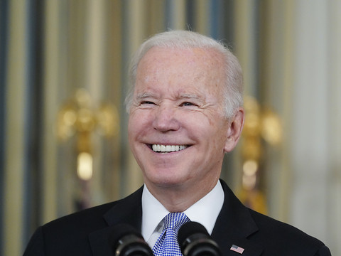 Biden salue l'avancée 