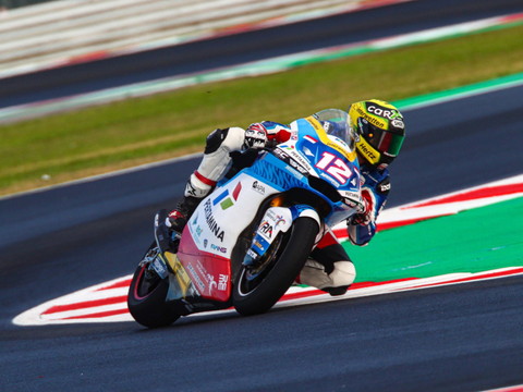Moto2: Lüthi hors des points, Gardner proche du titre