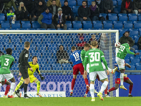 Super League: Bâle surpris à domicile par Saint-Gall