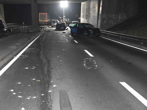 Accident de la route à Givisiez (FR): un mort et cinq blessés