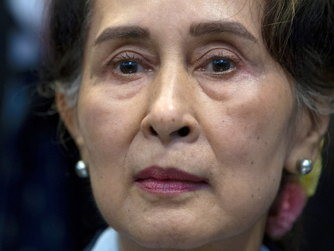L'ex-dirigeante birmane Suu Kyi inculpée pour 