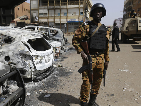 Manifestations au Burkina pour réclamer la démission du président