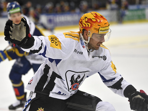 Chris DiDomenico de Fribourg à Berne
