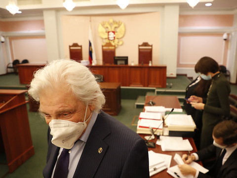 Menacée de dissolution, l'ONG russe Memorial se défend au tribunal