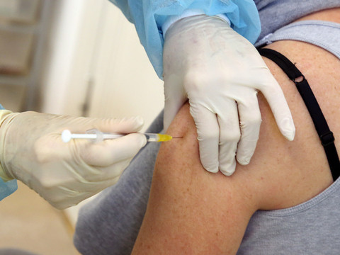 Coronavirus: vaccination de rappel recommandée pour toutes et tous