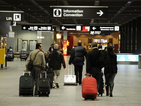 La Suisse interdit les vols depuis l'Afrique australe