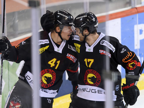 Fribourg et Bienne par les poils, Lausanne battu à Berne
