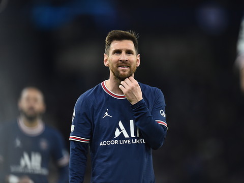 Messi, Lewandowski, Benzema, une pluie de prétendants