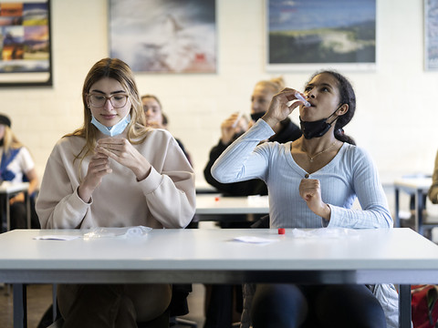 Faire des tests dans les écoles serait judicieux (épidémiologiste)