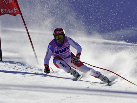 Descente de Beaver Creek: Kilde domine, Feuz 3e