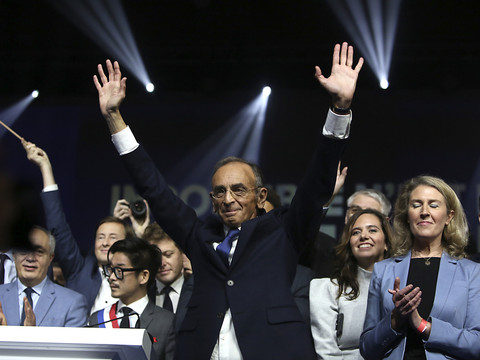 Première réunion de campagne de Zemmour marquée par les violences