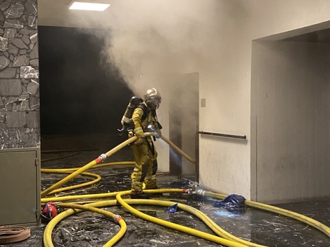 Deuxième incendie en deux jours dans une tour du Lignon