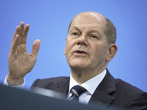 Europe, Ukraine : Macron et Scholz affichent leurs convergences