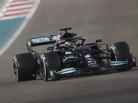 Mercedes retire son appel contre le sacre de Max Verstappen