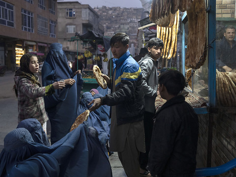 Premier pas de l'ONU pour aider l'Afghanistan des talibans