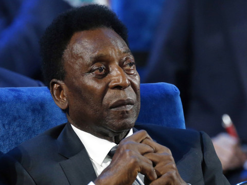 Pelé autorisé à quitter l'hôpital de Sao Paulo