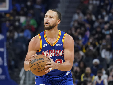 44 points pour Stephen Curry