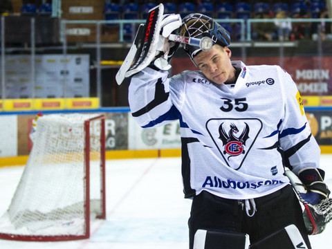 Fribourg prête Hughes à Genève