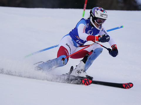 1re manche: Gisin 2e à 0''08 de Vlhova, Rast 4e
