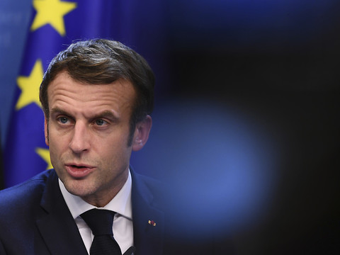 Macron: 