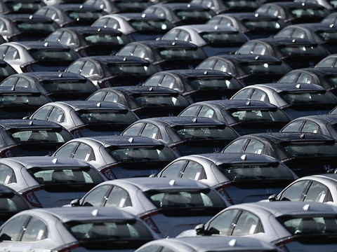 Infime hausse des ventes de voitures neuves en 2021