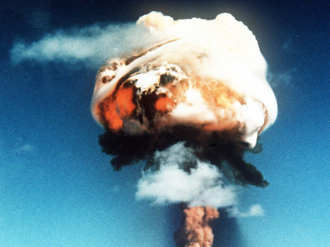 Les 5 Grands veulent prévenir la dissémination de l'arme nucléaire