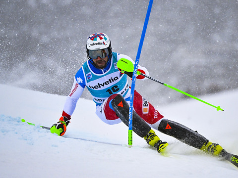 Slalom d'Adelboden: Aerni 3e provisoire, bagarre totale