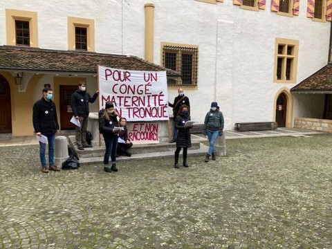 Gauche et syndicats contre une péjoration du congé maternité
