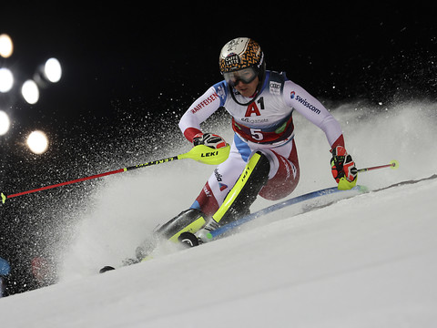Slalom de Schladming: Vlhova en tête, Holdener à l'affût