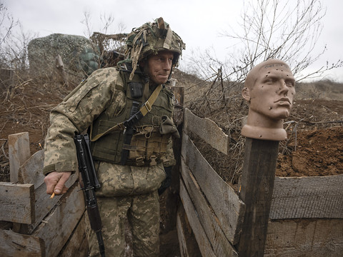 L'Ukraine accuse la Russie et dit avoir des 