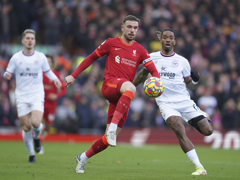Un beau dimanche pour Liverpool