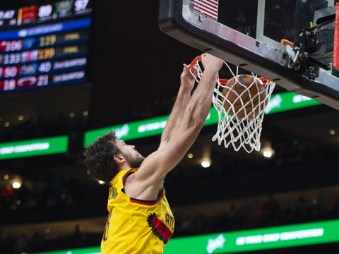 Atlanta brise le signe indien sans Capela