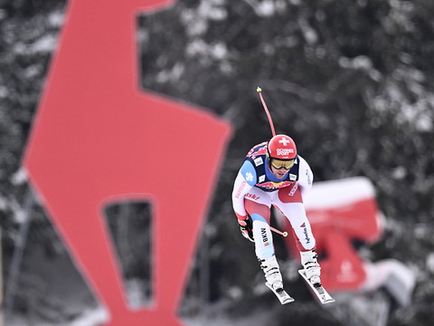 Feuz devance Odermatt pour un doublé suisse