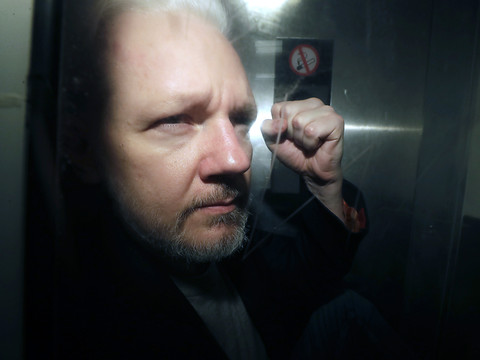 Julian Assange autorisé à contester son extradition