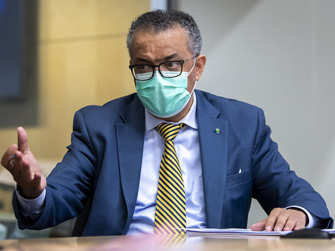 Tedros va diriger l'OMS pour un second mandat à Genève