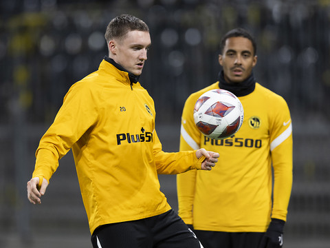 Aebischer file à Bologne