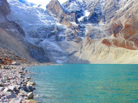 Les lacs glaciaires accélèrent la fonte des glaciers