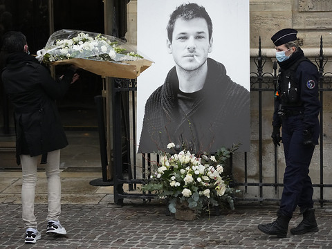 Dernier hommage au jeune acteur disparu Gaspard Ulliel