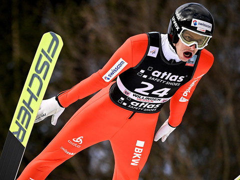 Deschwanden dans le top 10 à Willingen