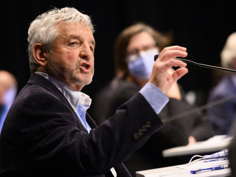 La Municipalité assiégée de questions - Coût de la crise élevé