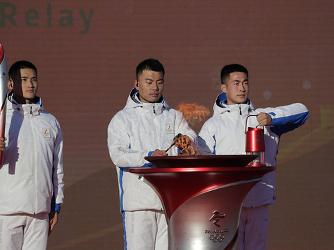 Le relais de la flamme olympique démarre à Pékin