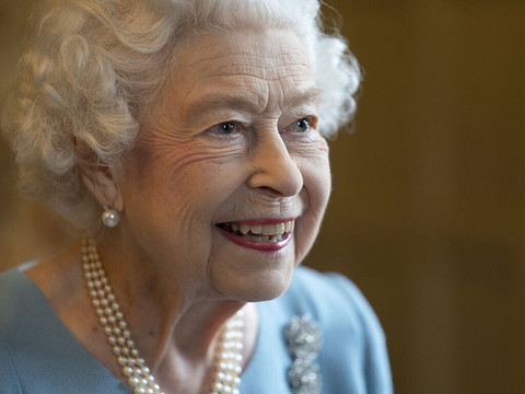 Il y a 70 ans, Elizabeth se couche princesse et se réveille reine