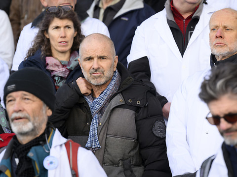 Deux figures du monde de la santé au tribunal