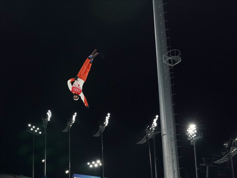 La Suisse 4e en Aerials mixte, triomphe des Etats-Unis
